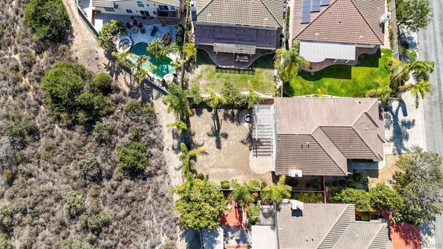 641 Serrano Ln, Chula Vista CA: https://media.crmls.org/mediaz/193f8d4a-6725-4c57-988f-a60306e5bed9.jpg