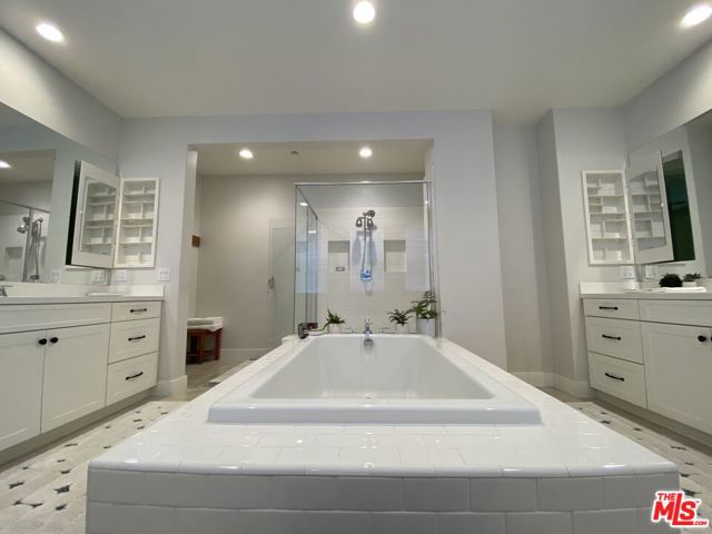 18648 Juniper Springs Drive, Canyon Country CA: https://media.crmls.org/mediaz/1941401f-90e4-4eea-9597-b4e1edc0aab0.jpg