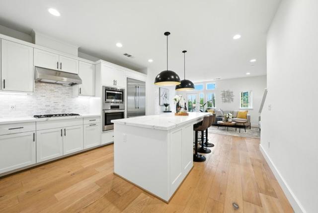 39193 State Street, Fremont CA: https://media.crmls.org/mediaz/19414121-79ca-479b-a49f-3800ff1ca87e.jpg