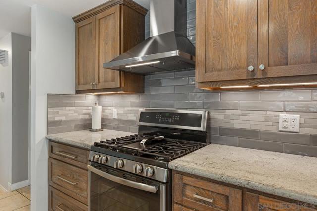 5490 New Mills Rd, San Diego CA: https://media.crmls.org/mediaz/19422299-3efd-44e3-9629-0edde71acd17.jpg