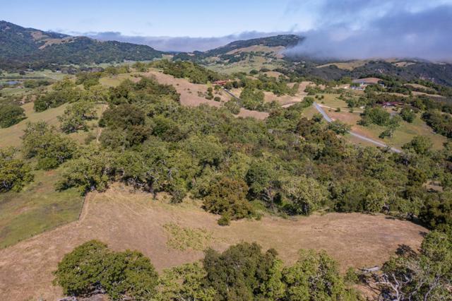 8 Touche, Carmel CA: https://media.crmls.org/mediaz/1942278a-8303-47ca-b785-57b2b868aa4f.jpg