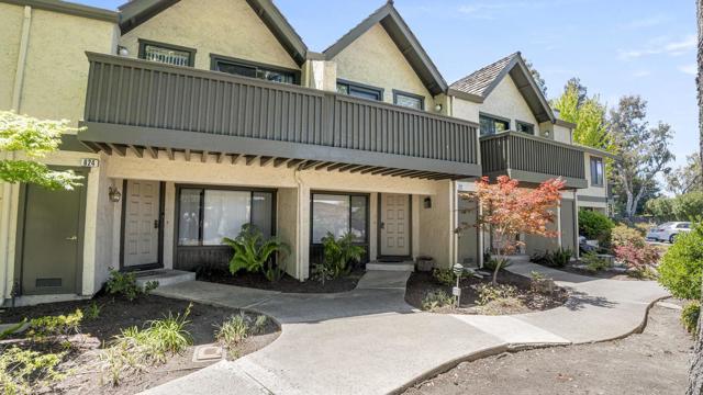622 N Ahwanee Terrace, Sunnyvale CA: https://media.crmls.org/mediaz/19422fea-7a8b-4e24-a4f2-75536e3663a0.jpg
