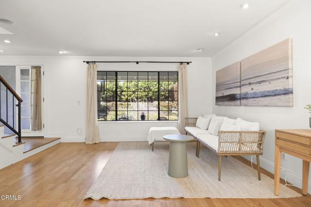2426 Warbler Avenue, Ventura CA: https://media.crmls.org/mediaz/19427652-c135-410f-b6b4-d65f75f888e0.jpg