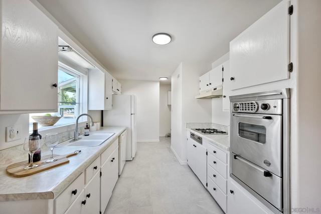 1314 Harol St., El Cajon CA: https://media.crmls.org/mediaz/1944350d-ab7f-4881-b106-60bfb6487931.jpg
