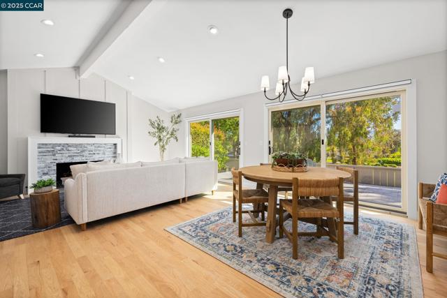 685 Saint George Rd, Danville CA: https://media.crmls.org/mediaz/19444dba-6ff0-41ce-80ac-1ec11d563de5.jpg