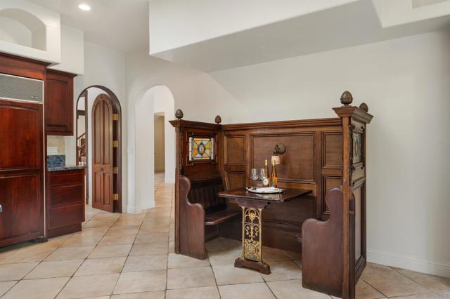 15718 Circo Diegueno, Rancho Santa Fe CA: https://media.crmls.org/mediaz/19445d06-d444-4ca8-a7f4-003f2453f73e.jpg