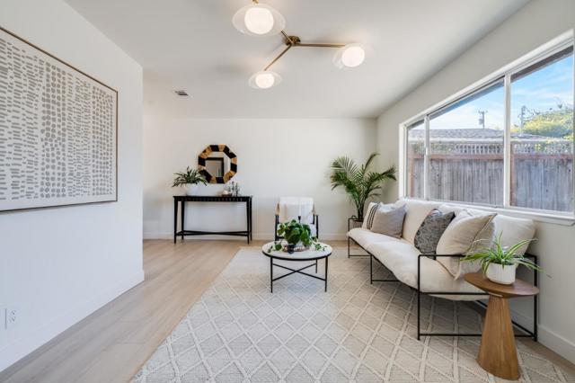 421 Oxford Way, Santa Cruz CA: https://media.crmls.org/mediaz/1945bc16-76d0-41b2-8aaf-4b5731da0283.jpg