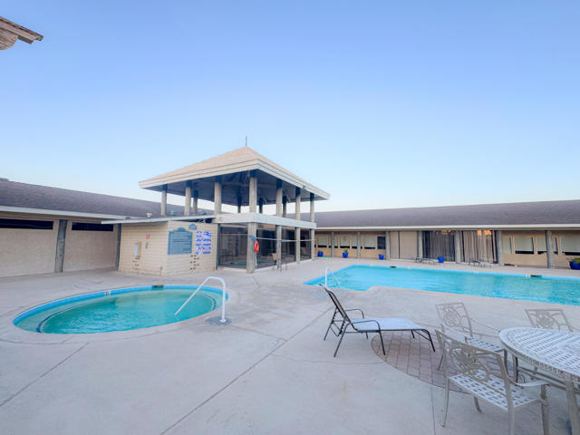 15500 Bubbling Wells Road, Desert Hot Springs CA: https://media.crmls.org/mediaz/1945cc5b-a757-4e13-acf9-b386ec45d6c6.jpg