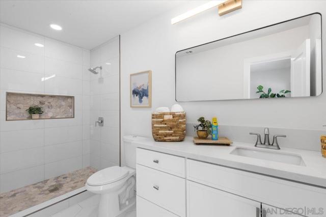 1967 Wedgemere Rd, El Cajon CA: https://media.crmls.org/mediaz/1945f008-3ffa-4ad5-9cd3-279abafcd54d.jpg