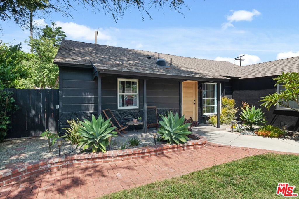 7339 Lasaine Avenue