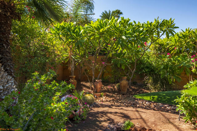14 Gary Circle, Palm Springs CA: https://media.crmls.org/mediaz/194762b3-d95a-4028-9c2b-3b9ef715071a.jpg