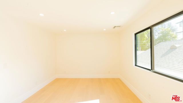 10520 Ashton Avenue, Los Angeles CA: https://media.crmls.org/mediaz/1947b055-8f04-470d-862e-d1c2a23ba64f.jpg