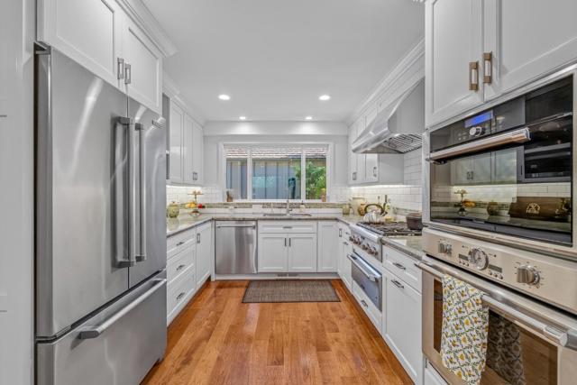 9524 Bay Court, Carmel CA: https://media.crmls.org/mediaz/19481866-84f0-4bca-b193-578a0008a9ae.jpg