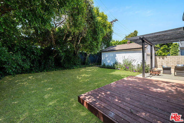 11415 Mcdonald Street, Culver City CA: https://media.crmls.org/mediaz/1948273e-e178-4010-81bf-a1339d59adab.jpg