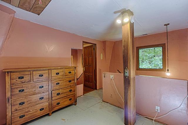 530 Logan Creek Road, Boulder Creek CA: https://media.crmls.org/mediaz/19483df2-da9b-4dea-bdc0-088ebf862e75.jpg