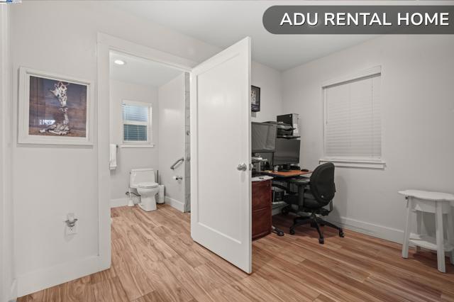 507 Maple St, Livermore CA: https://media.crmls.org/mediaz/19487571-fd45-48a2-9c74-12be48786d89.jpg