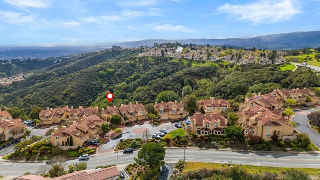 9 Mayflower Lane, San Carlos CA: https://media.crmls.org/mediaz/194bc0ff-9948-4116-9552-be2e4f9217e4.jpg