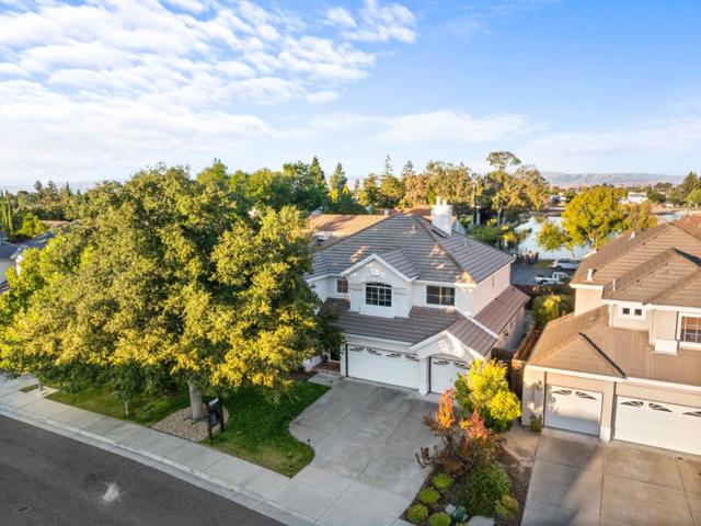 904 Capri Drive, Campbell CA: https://media.crmls.org/mediaz/194c3e24-b706-4236-9a87-9bf360271a29.jpg