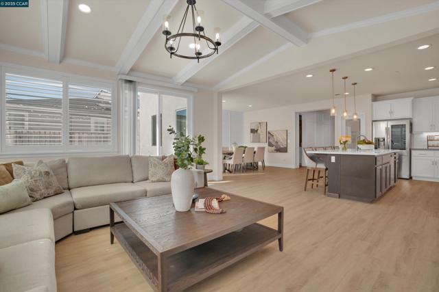 5498 Monte Vista Way, Antioch CA: https://media.crmls.org/mediaz/194ca9b4-c3ae-4ce0-91d6-de1b16668e0b.jpg