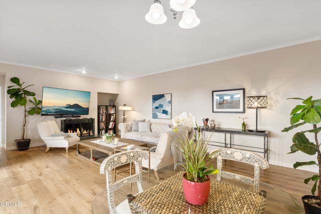 Detail Gallery Image 7 of 35 For 121 S Wilson Ave #102,  Pasadena,  CA 91106 - 2 Beds | 2 Baths