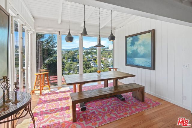 339 Adelaide Drive photo 14