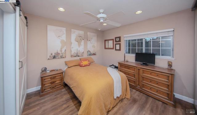 243 Northwood Commons, Livermore CA: https://media.crmls.org/mediaz/194df169-f43c-428a-b945-810d19262a56.jpg