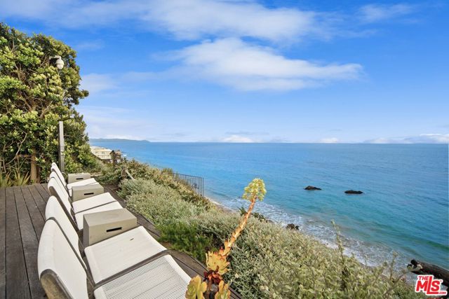 31740 Broad Beach Road, Malibu CA: https://media.crmls.org/mediaz/194ee0ca-1902-4f57-8663-c49a147673b9.jpg