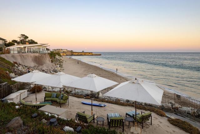 2900 E Cliff Drive, Santa Cruz CA: https://media.crmls.org/mediaz/19506377-db3e-4566-884b-7afc06f09d04.jpg