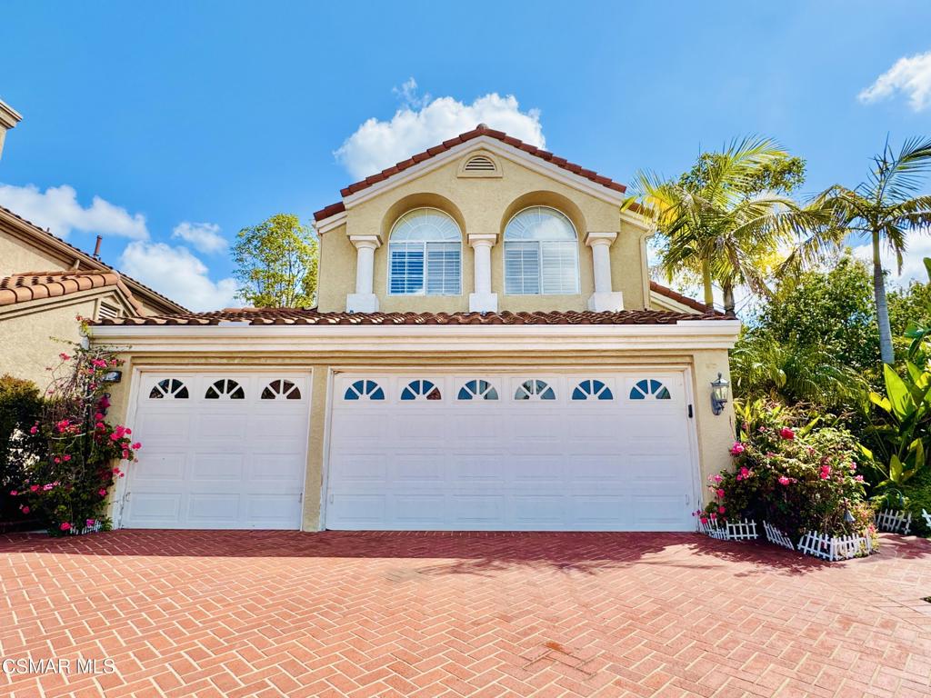 1812 Fox Springs Circle