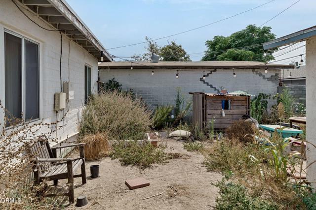 Detail Gallery Image 2 of 3 For 2577 Alvarado St, Oxnard,  CA 93036 - 2 Beds | 1 Baths