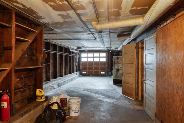 329 7th Avenue, San Francisco CA: https://media.crmls.org/mediaz/19516804-6d48-4e67-87b2-68c5c1c37937.jpg