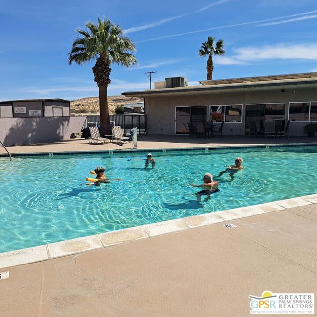 18555 Roberts Road, Desert Hot Springs CA: https://media.crmls.org/mediaz/19518553-b03b-4110-930b-1f8cba1111fb.jpg