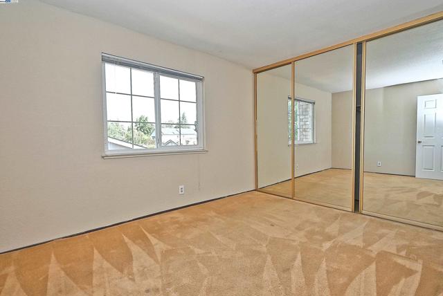 4919 Mohr Ave, Pleasanton CA: https://media.crmls.org/mediaz/195274c5-4d87-4b4d-a593-b4eae1b918d7.jpg