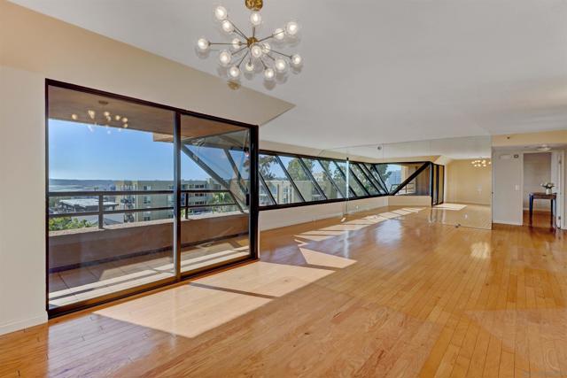 230 W Laurel Street, San Diego CA: https://media.crmls.org/mediaz/1952970b-4deb-455e-ad3f-9cf27d525ecb.jpg