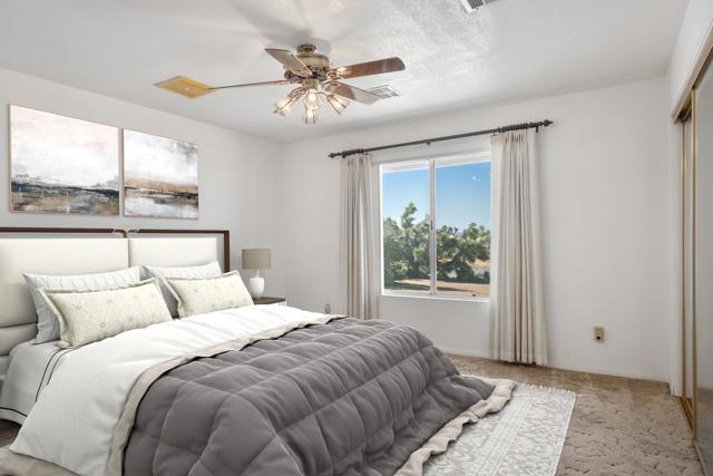 58697 Santa Barbara Drive, Yucca Valley CA: https://media.crmls.org/mediaz/195451ae-8fd4-43a0-b414-8b8fb8f17740.jpg