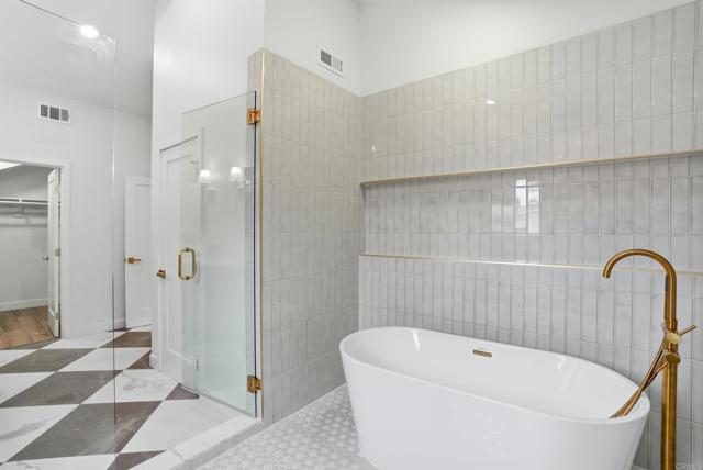 Detail Gallery Image 16 of 37 For 1203 Branding Iron Cir, Vista,  CA 92081 - 4 Beds | 3 Baths