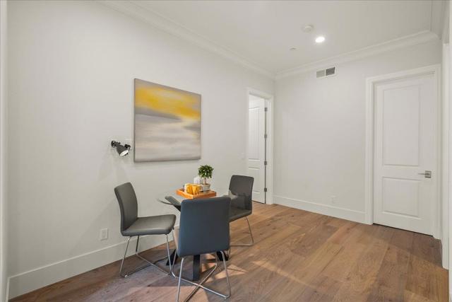 17435 Phillips Avenue, Los Gatos CA: https://media.crmls.org/mediaz/1954ca3c-24eb-4e3e-bf65-15dbce290c3a.jpg