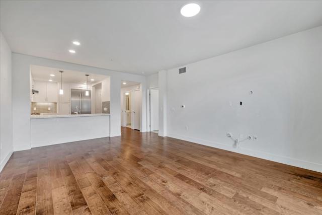 657 Walnut Street, San Carlos CA: https://media.crmls.org/mediaz/195539e7-6e2b-4636-ba2f-5109f0524563.jpg