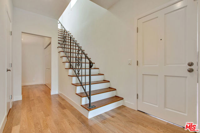 828 Westmount Drive, West Hollywood CA: https://media.crmls.org/mediaz/1955b67d-930e-496e-b7f4-e3430b20e5ac.jpg