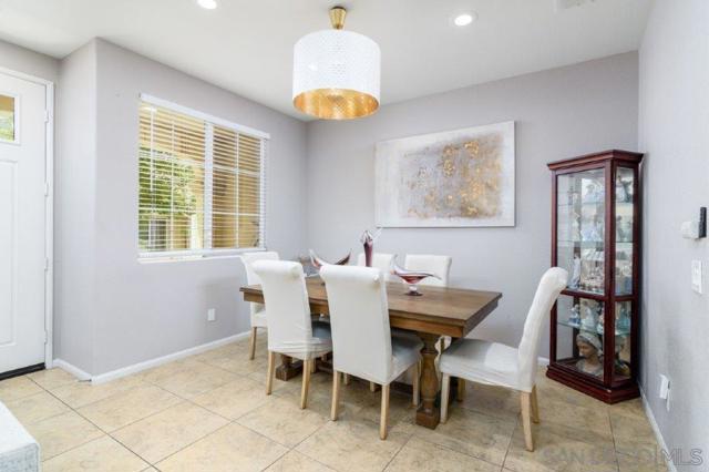 1622 Puffin Pl, Chula Vista CA: https://media.crmls.org/mediaz/1955df49-39c5-4736-a099-a6ee4c662530.jpg