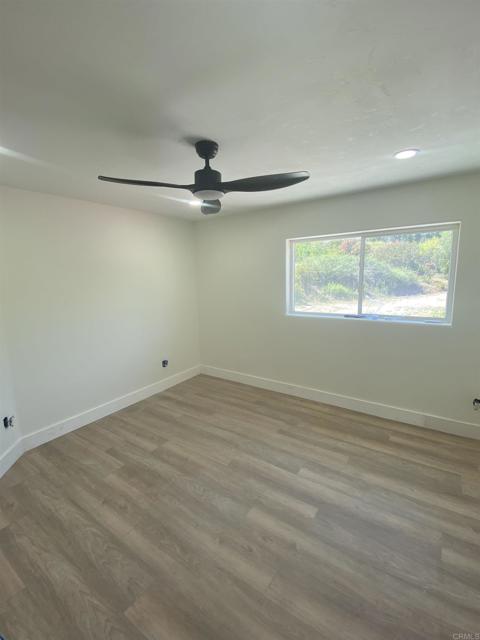 2918 Fairview Drive, Vista CA: https://media.crmls.org/mediaz/1955e362-fc48-406c-b57c-451a2fbbb779.jpg