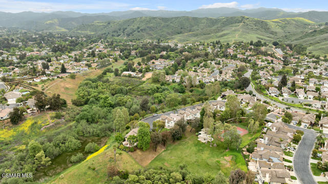 645 Overlook Road, Simi Valley CA: https://media.crmls.org/mediaz/1956cddf-44a6-4f70-b060-0a78ec41ae6b.jpg