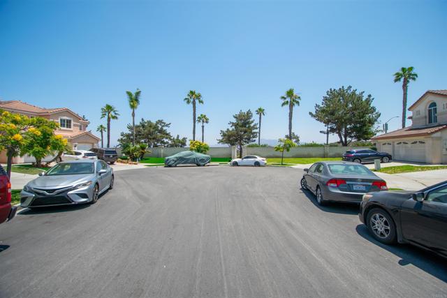 Detail Gallery Image 15 of 58 For 5080 Sea Reef Pl, San Diego,  CA 92154 - 4 Beds | 2/1 Baths