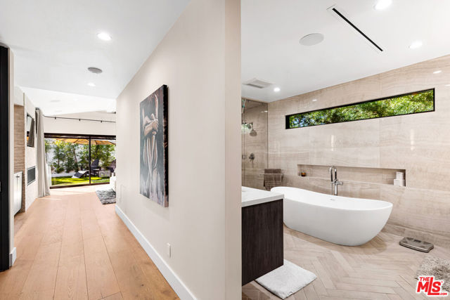 4961 Noeline Avenue, Encino CA: https://media.crmls.org/mediaz/1956f6e6-750f-4dd8-839c-8fd611f2a25f.jpg