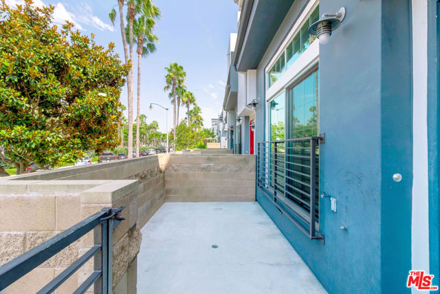 5350 Playa Vista Drive, 14 photo 4