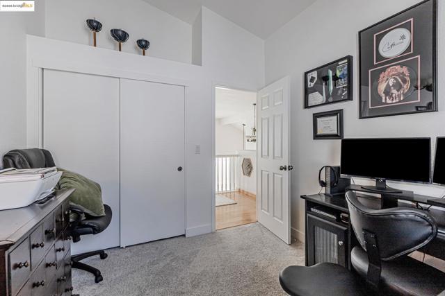 8215 Red Elk Dr, Elk Grove CA: https://media.crmls.org/mediaz/195845e7-71ff-4d89-a959-8478285fdd5c.jpg