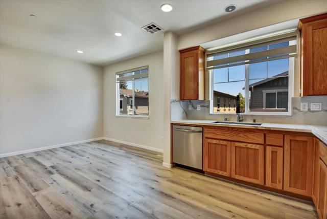 18437 Opal Lane, Morgan Hill CA: https://media.crmls.org/mediaz/19585486-9033-45a7-ac7f-9ff2525ab800.jpg