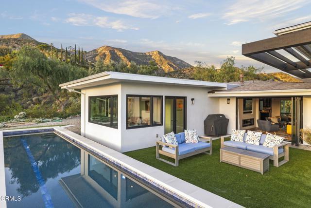 1417 Foothill Road, Ojai CA: https://media.crmls.org/mediaz/19587356-757a-40b4-9400-cfc12df2d9de.jpg