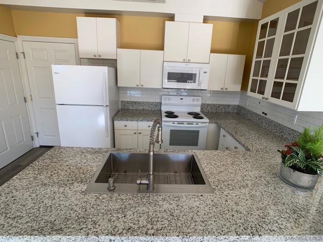 10505 Valle Vista Rd, Lakeside CA: https://media.crmls.org/mediaz/1958dae2-9826-49aa-8687-7d81267977c1.jpg