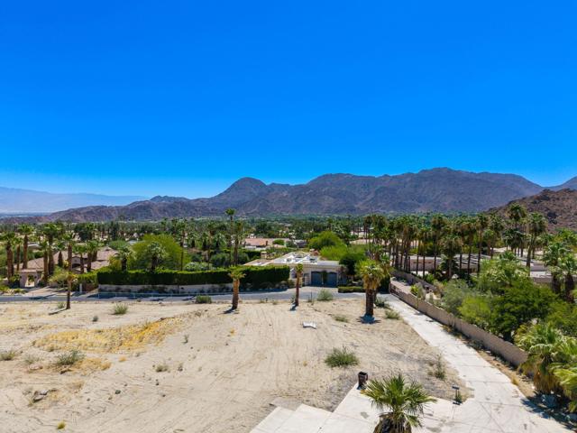 49425 Jfk Trail Trail, Palm Desert CA: https://media.crmls.org/mediaz/1958f7a4-e698-478d-a05e-f69301a6925d.jpg